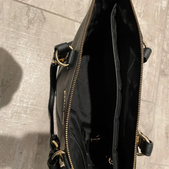 Michael Kors LG tote laptop case